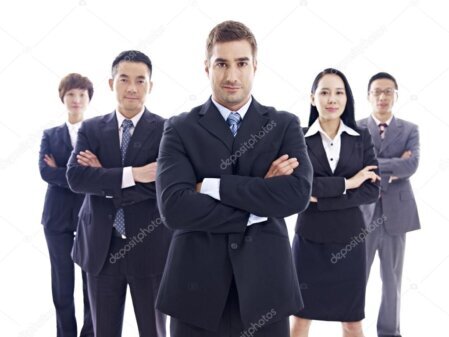 Equipo local brindando atención personalizada